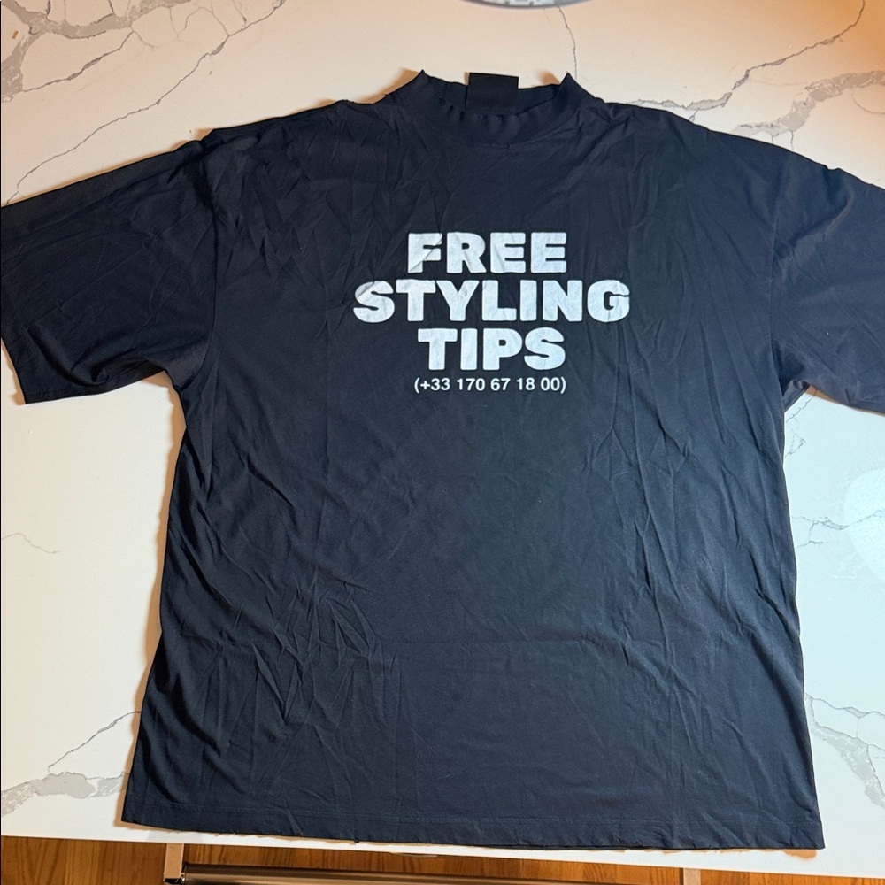 Balenciaga Black Tee unisex M